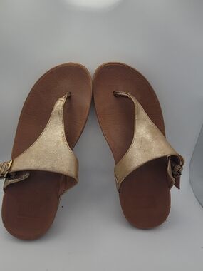 Women's Metallic Gold Thong Sandals - Casual Slide